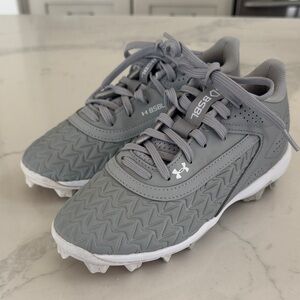 Under Armour Kids Gray Athletic Baseball Cleats